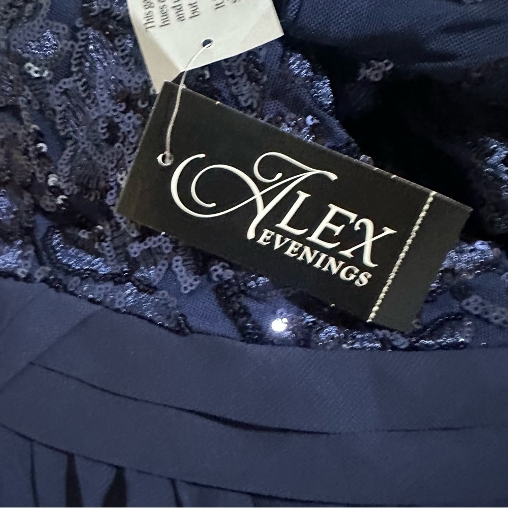 Alex Evenings Navy Blue Sequined V-Neck Chiffon Gown Size 14 NWT - Picture 8 of 9
